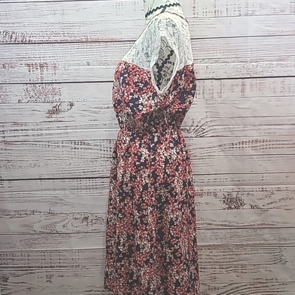 Papermoon by Stitch Fix lace floral dress - Picture 5 of 7